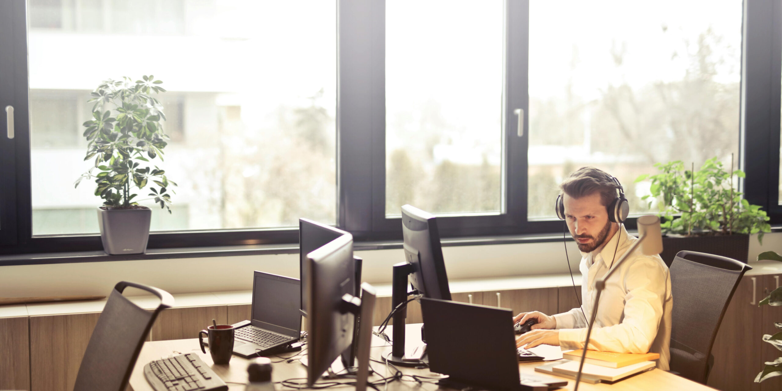 The Future of Insurance Outsourcing: Why Carriers Turn to Back-Office Partners